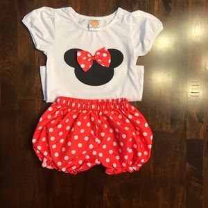 Minnie Mouse outfit